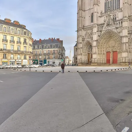 Apartment Studio 2 Steps From The Cathedral Of Nantes! *